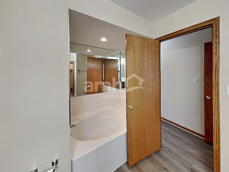 1457 Root St — Photo 13