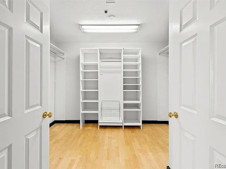 1900 E Girard Pl #1007 — Photo 5