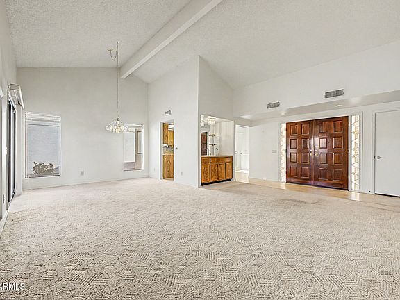 4th image of 10526 E BELLFLOWER Drive