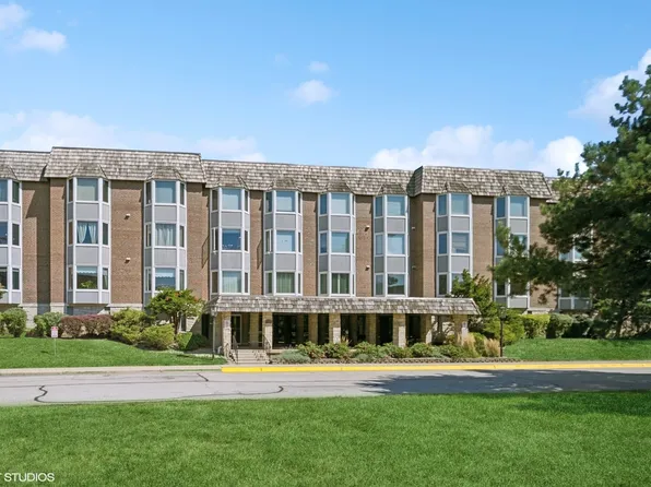2500 Archbury Ln APT 2A, Park Ridge, IL 60068