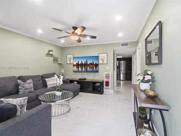 5460 SW 36th St, West Park, FL 33023