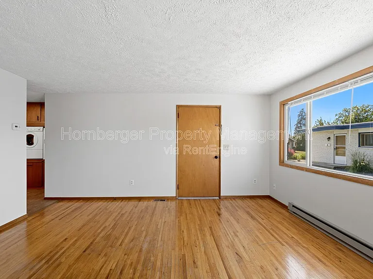 4117 N Howard St — Photo 14