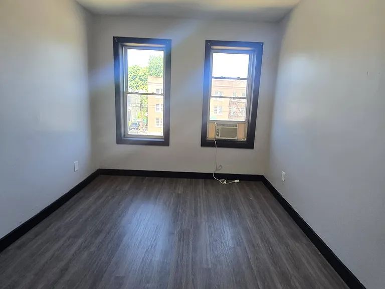 122 Wade St #8 — Photo 7