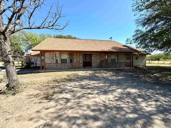 1166 Packsaddle Cir, Del Rio, TX 78840