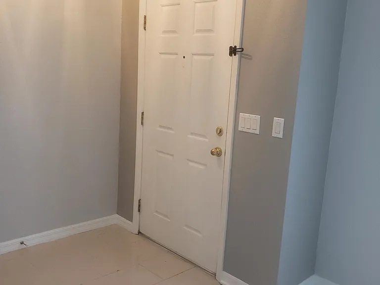 9967 Shadow Creek Dr — Photo 6