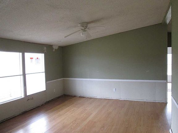 3rd image of 88 Crystal Falls Dr