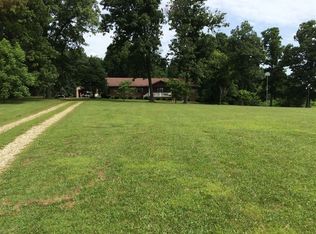 1366 Middle Creek Rd, Elizabethtown, KY 42701