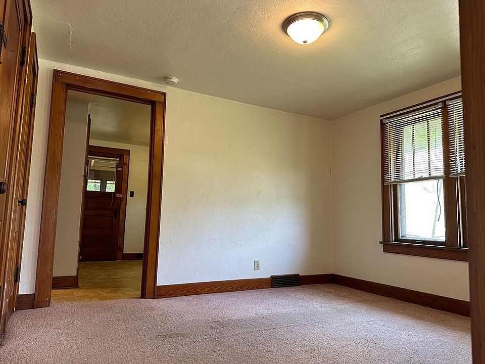 Strongs Ave 1749 Strongs Ave Stevens Point WI Zillow