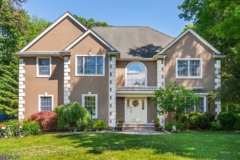 1st image of 5 Kingston Ct