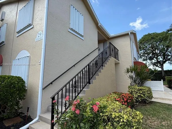 657 Waterside Dr #657, Lake Worth, FL 33462