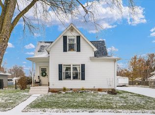 502 E Newkirk St, Tuscola, IL 61953