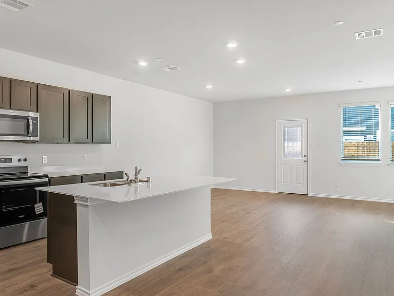 7004 Moonflower Ln — Photo 13