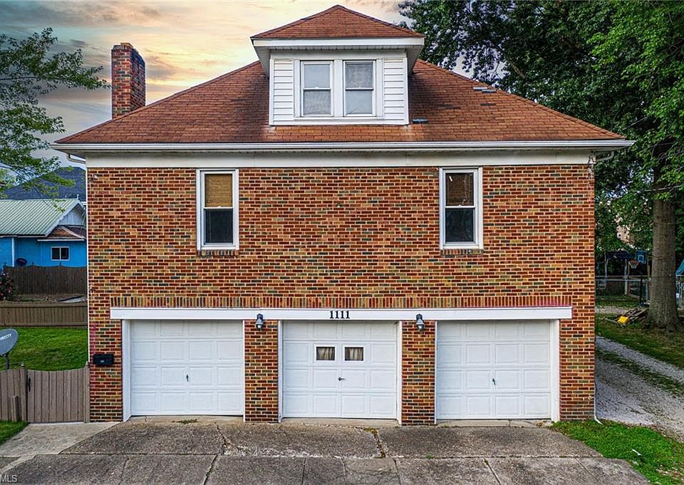 1st image of 1111 Tefft St