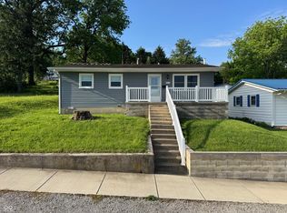 905 E Summit St, Attica, IN 47918