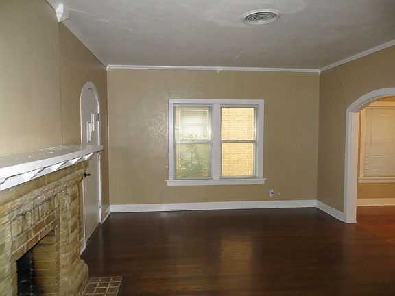 3rd image of 1646 Dayton Ave