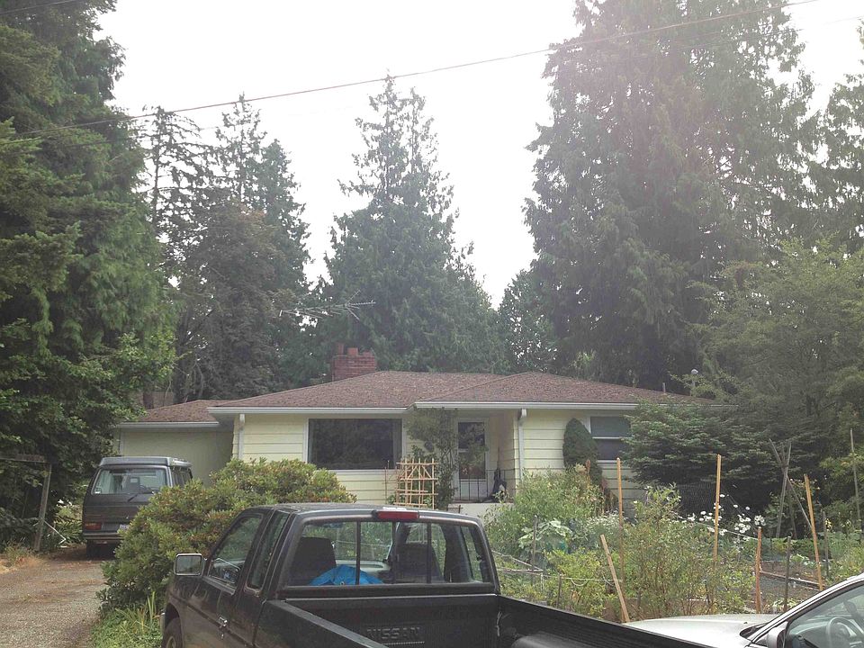 2nd image of 10802 12th Ave NE