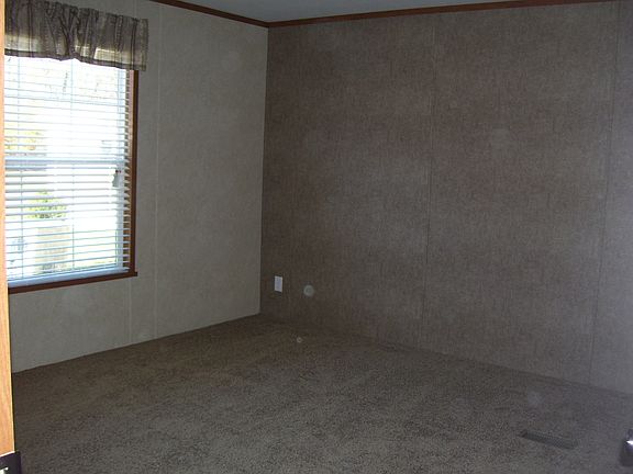 5th image of 6119 Skipton Dr SW