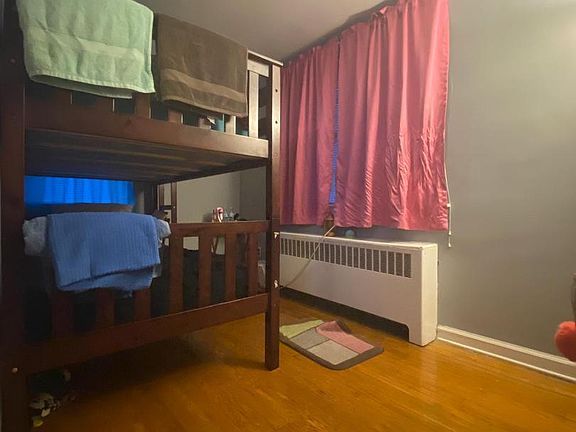 2nd image of 350 Devereaux Ave #2