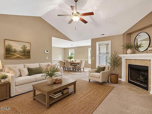 3rd image of 235 Highcroft Cir