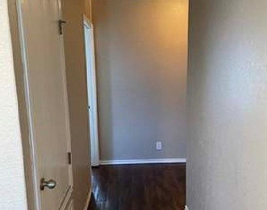4th image of 344 Diana Dr