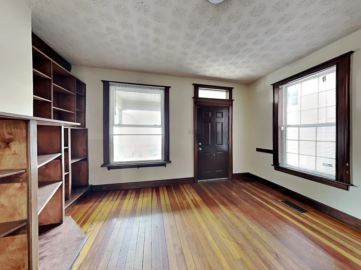 Building Photo - 111 Chittenden Ave #111