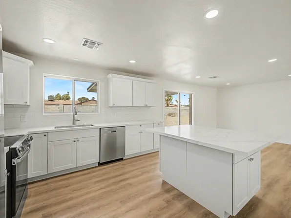 3430 E Poinsettia Dr, Phoenix, AZ 85028