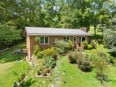 77 Hunters Ridge Dr, Mills River, NC, 28759