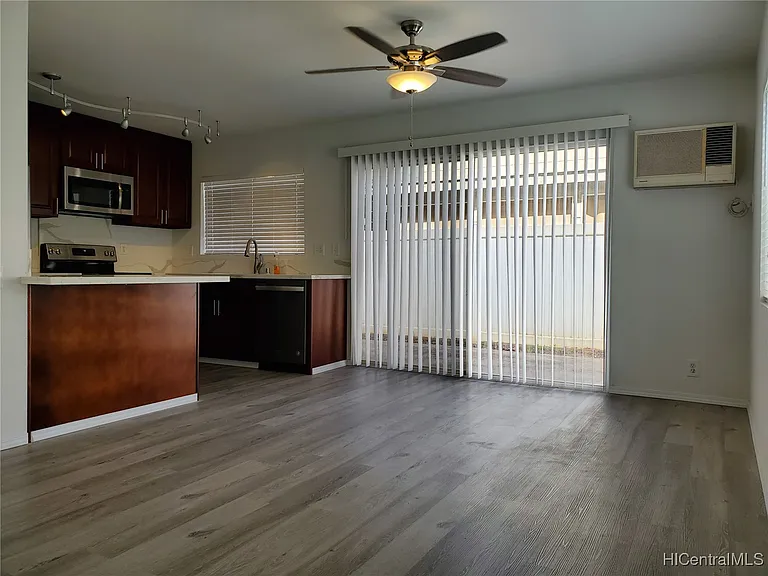 91-1027D Hoomaka St — Photo 2