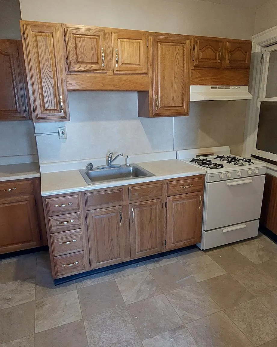 1 bed, 1000 sqft, $1,395 — Photo 2