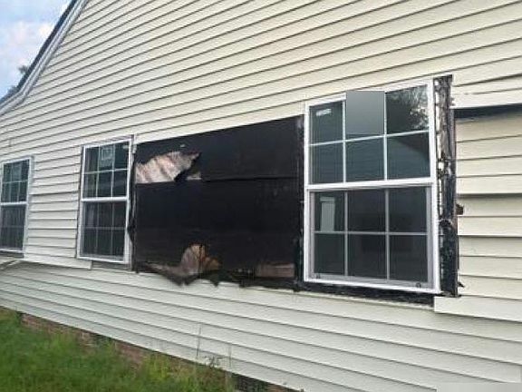 5th image of 2047 Amos St