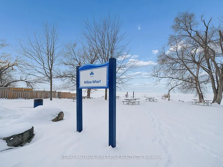 27008 Kennedy Rd #UPPER — Photo 34