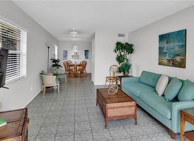 17 Vista Palm Ln #201 — Photo 8