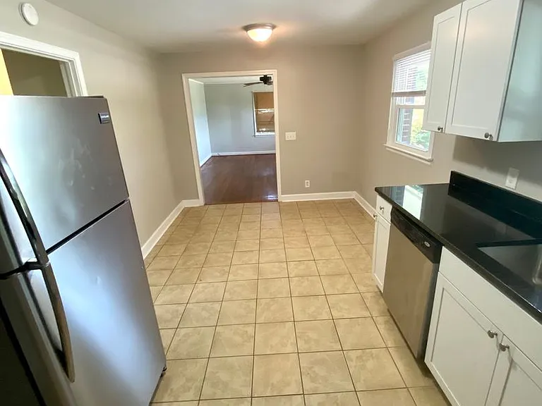129 Freedom Dr — Photo 12