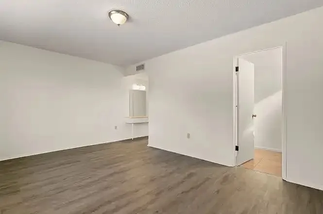 26257 Saint Marys St — Photo 11