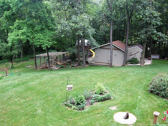4th image of 4178 Fletcher Dr
