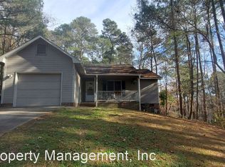 3304 Melba Dr, Fayetteville, NC 28301