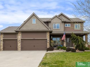 14611 S 24th St, Bellevue, NE 68123