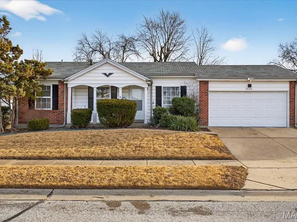 4046 Del Lago Dr, Florissant, MO 63034