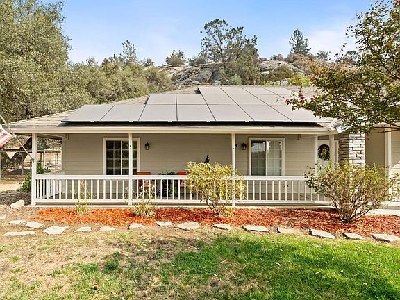 4th image of 30240 Gooseberry Ln