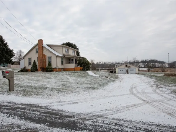 8814 Maplehurst Ave SE, East Sparta, OH 44626