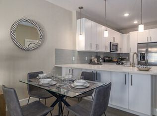 1901 San Jacinto St #E25D2, Houston, TX 77002