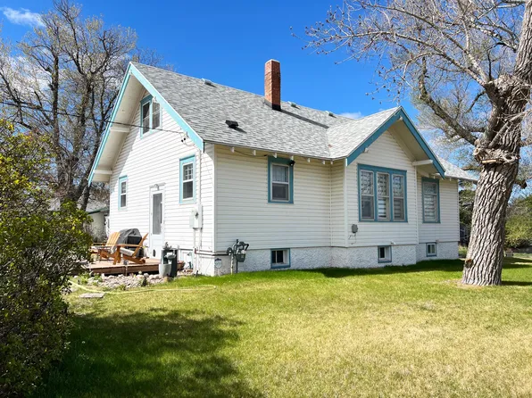 329 N Maverick St, Gordon, NE 69343