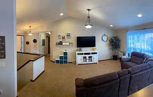 1122 Amelia Dr Photo 1
