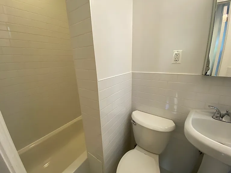 179 Prince St #4 — Photo 8
