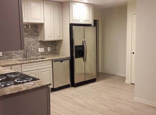 1820 Christopher Dr, Fort Worth, TX 76140