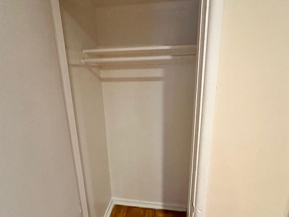 3rd image of 656 S Cochran Ave APT 3