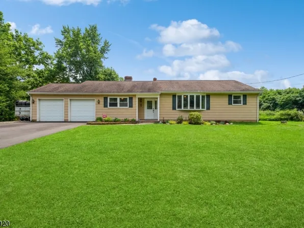 28 Thor Solberg Rd, Readington Twp., NJ 08889