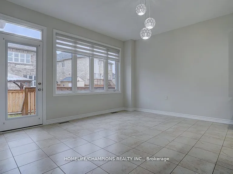 102 Benadir Ave — Photo 17