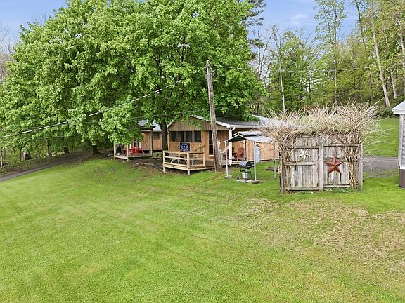 2nd image of 22 36/42 Whites Ln