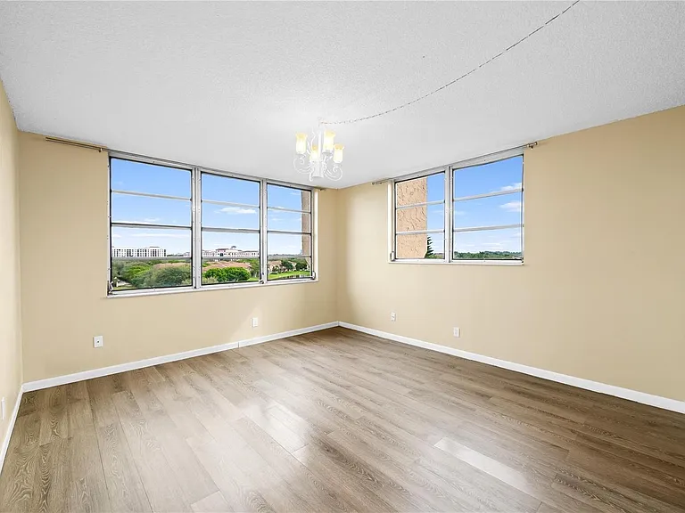 3300 W Rolling Hills Cir #610 — Photo 9